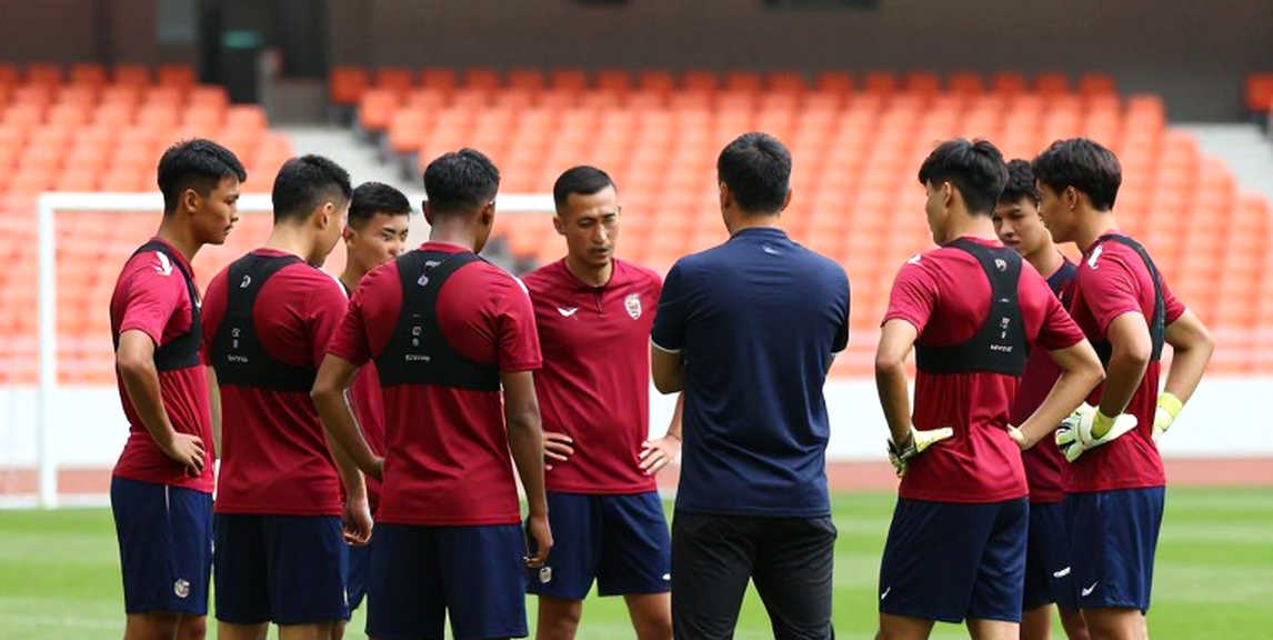 ৪-০-এ যে হাতটা নামল: কোমোর প্রেস-বিরতি আর এক রাতের অতিরিক্ত পাঠ